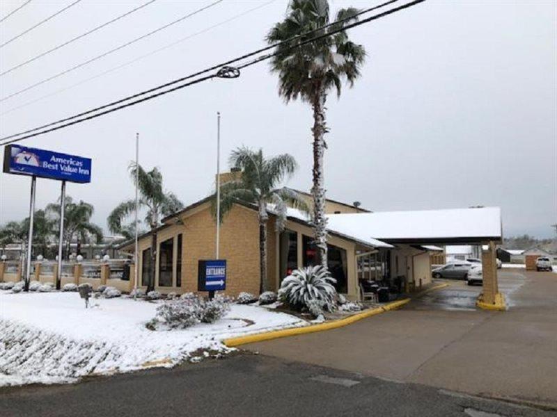 Americas Best Value Inn West Columbia Exterior photo