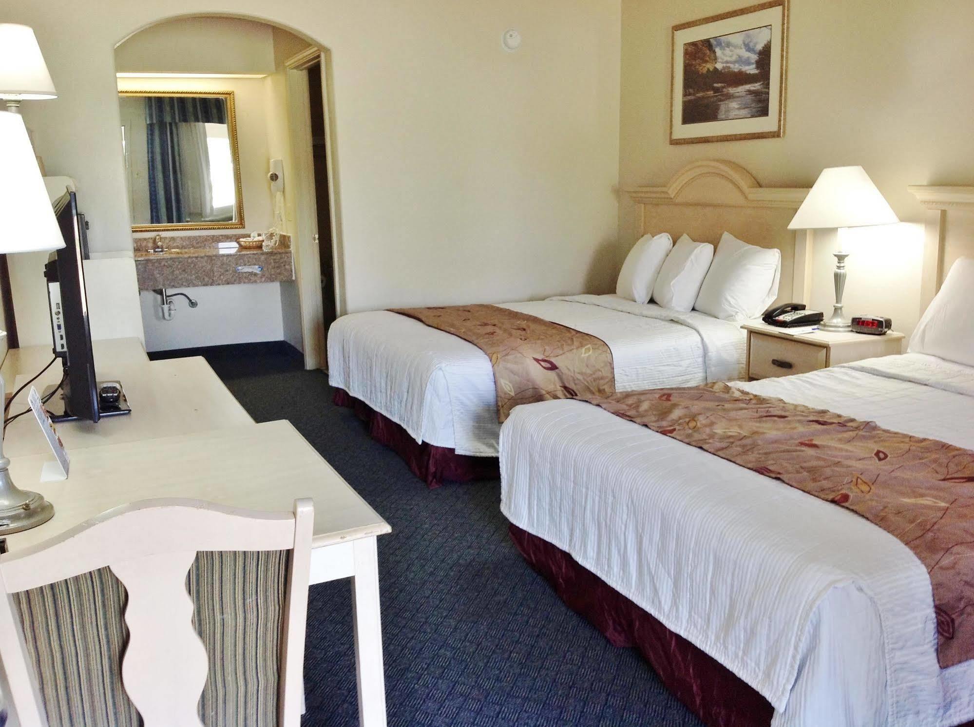 Americas Best Value Inn West Columbia Exterior photo